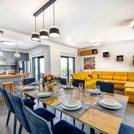 Luxury Bava-5minutes To Center * Zvekovica