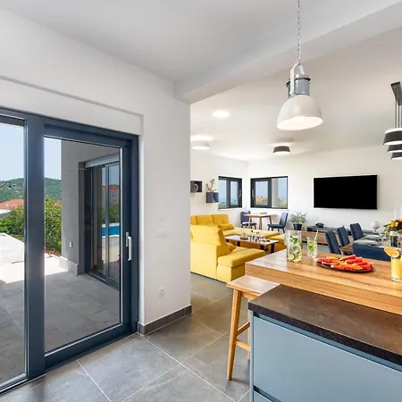 Luxury Bava-5minutes To Center Villa *