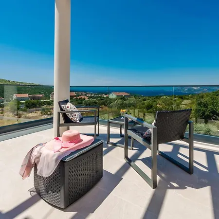 Villa Luxury Bava-5minutes To Center *