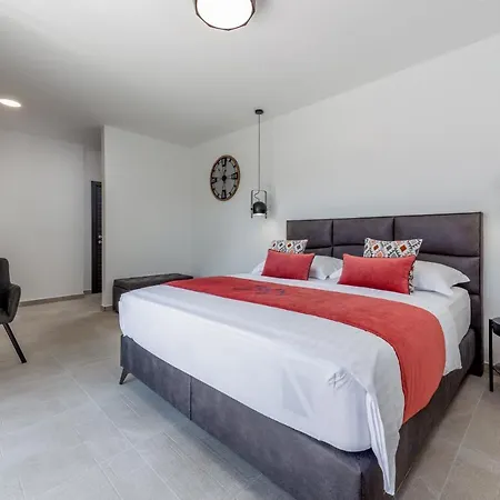 Luxury Bava-5minutes To Center Villa *