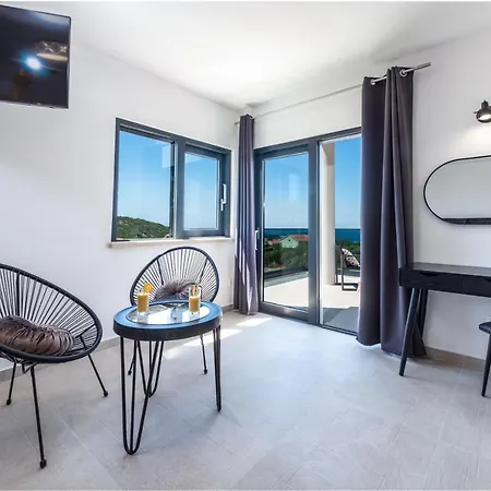 Villa Luxury Bava-5minutes To Center *