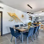 Luxury Bava-5minutes To Center * Zvekovica