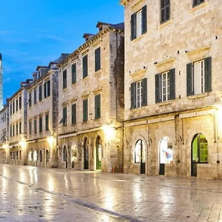 Luxury Bava-5minutes To Center Villa